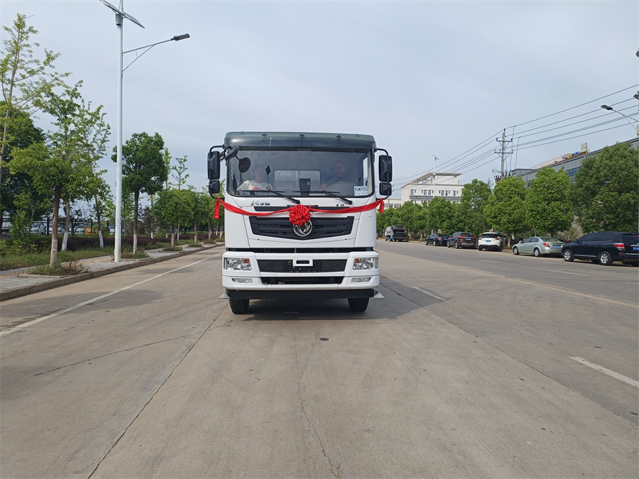 東風(fēng)20噸灑水車(chē)-20噸灑水車(chē)-湖北盈通 東風(fēng)20噸灑水車(chē)-20噸灑水車(chē)-湖北盈通